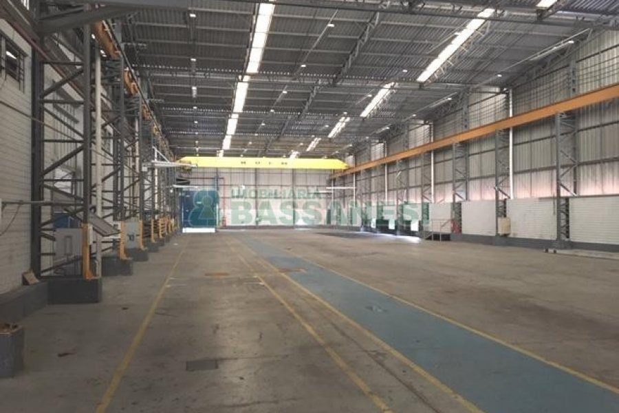 Pavilhão com 6000m², no bairro Nossa Senhora das Graças em Caxias do Sul para Alugar