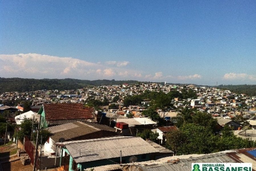 Pavilhão com 5751m², no bairro Santa Fé em Caxias do Sul para Alugar