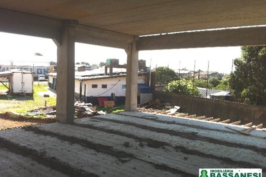 Pavilhão com 5751m², no bairro Santa Fé em Caxias do Sul para Alugar