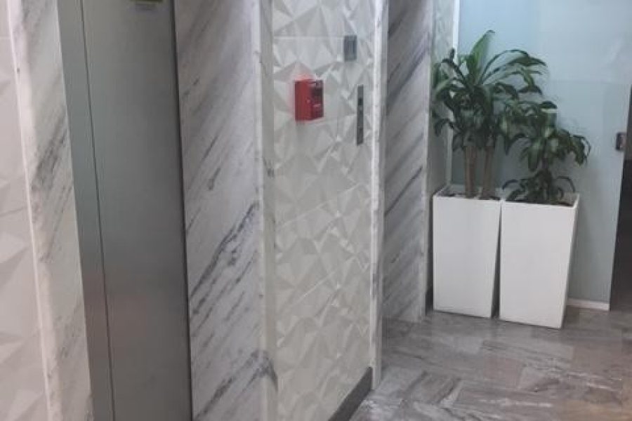 Sala com 60m², no bairro Centro em Caxias do Sul para Alugar ou Comprar