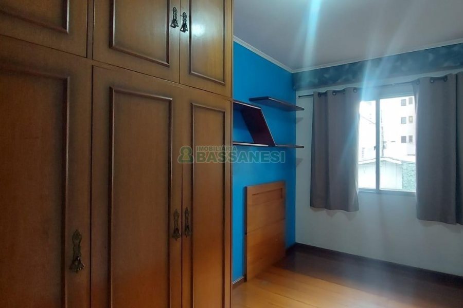 Casa com 180m², 4 dormitórios, 1 vaga, no bairro Sagrada Família em Caxias do Sul para Alugar
