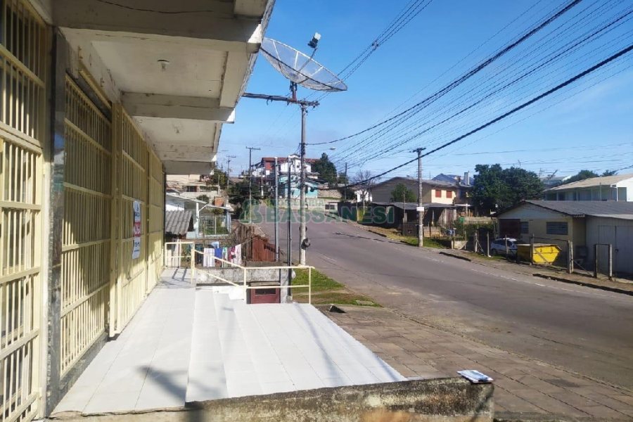 Loja com 220m², no bairro Charqueadas em Caxias do Sul para Alugar