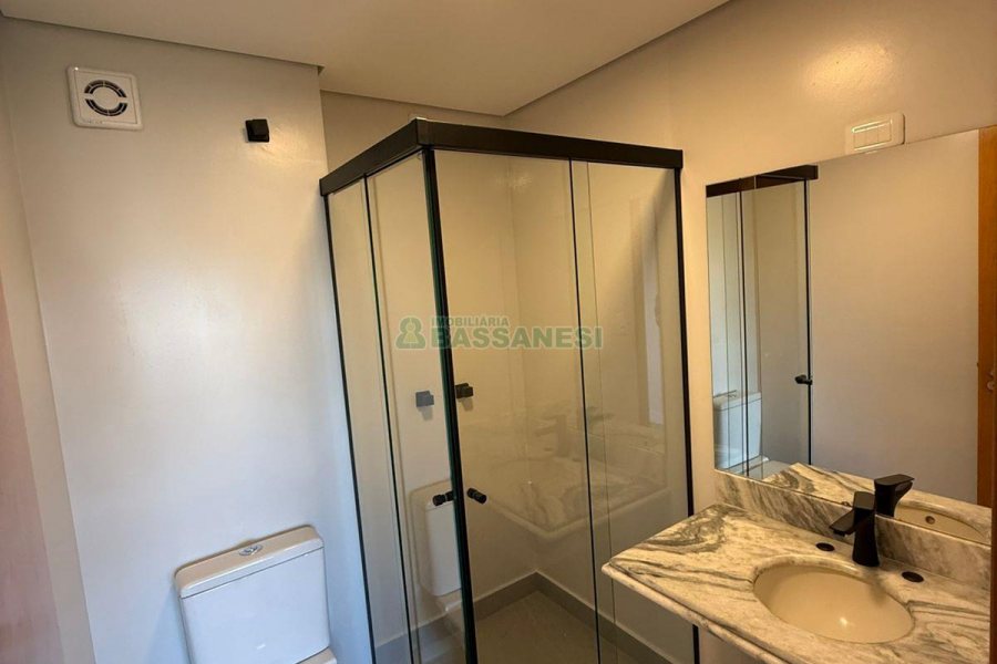 Apartamento com 94m², 3 dormitórios, 2 vagas, no bairro Rio Branco em Caxias do Sul para Comprar