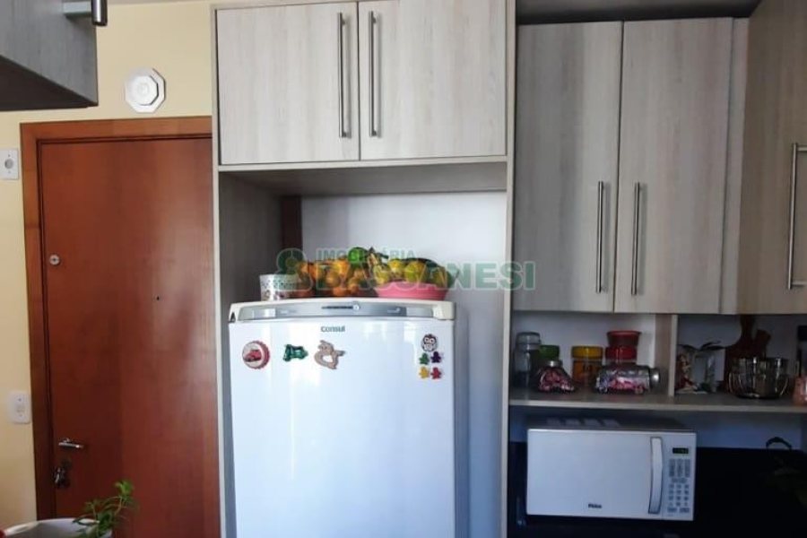 Apartamento com 49m², 2 dormitórios, 1 vaga, no bairro Morada dos Alpes em Caxias do Sul para Comprar