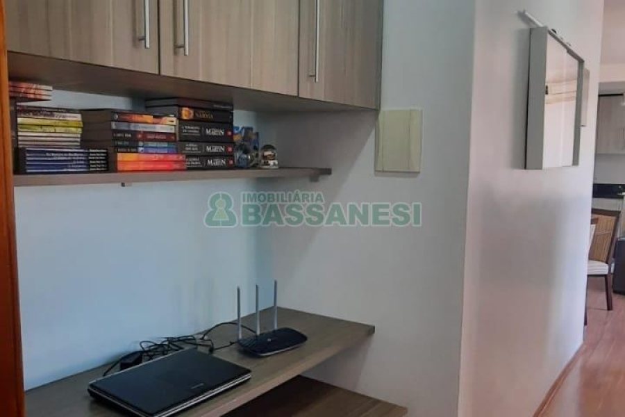 Apartamento com 49m², 2 dormitórios, 1 vaga, no bairro Morada dos Alpes em Caxias do Sul para Comprar