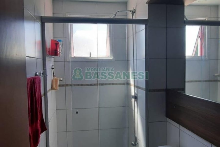 Apartamento com 49m², 2 dormitórios, 1 vaga, no bairro Morada dos Alpes em Caxias do Sul para Comprar