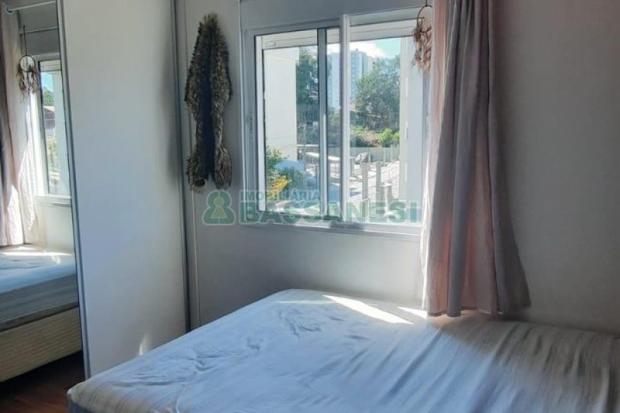 Apartamento com 49m², 2 dormitórios, 1 vaga, no bairro Morada dos Alpes em Caxias do Sul para Comprar