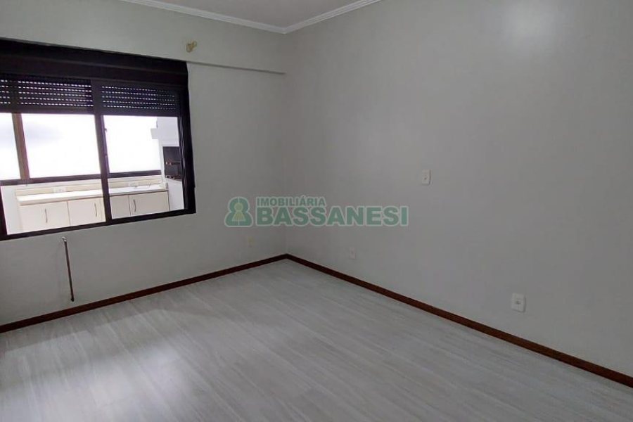 Apartamento com 141m², 3 dormitórios, 1 vaga, no bairro Centro em Caxias do Sul para Comprar