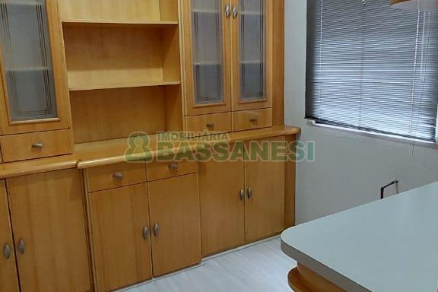 Apartamento com 141m², 3 dormitórios, 1 vaga, no bairro Centro em Caxias do Sul para Comprar