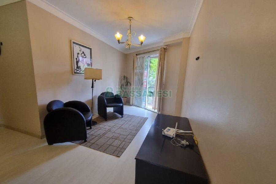 Apto Mobiliado com 79m², 2 dormitórios, 1 vaga, no bairro Nossa Senhora da Saúde em Caxias do Sul para Alugar ou Comprar