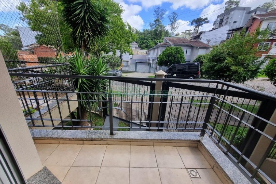 Apto Mobiliado com 79m², 2 dormitórios, 1 vaga, no bairro Nossa Senhora da Saúde em Caxias do Sul para Alugar ou Comprar