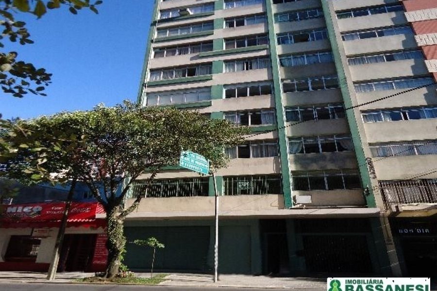 Loja com 497m², no bairro Centro em Caxias do Sul para Comprar