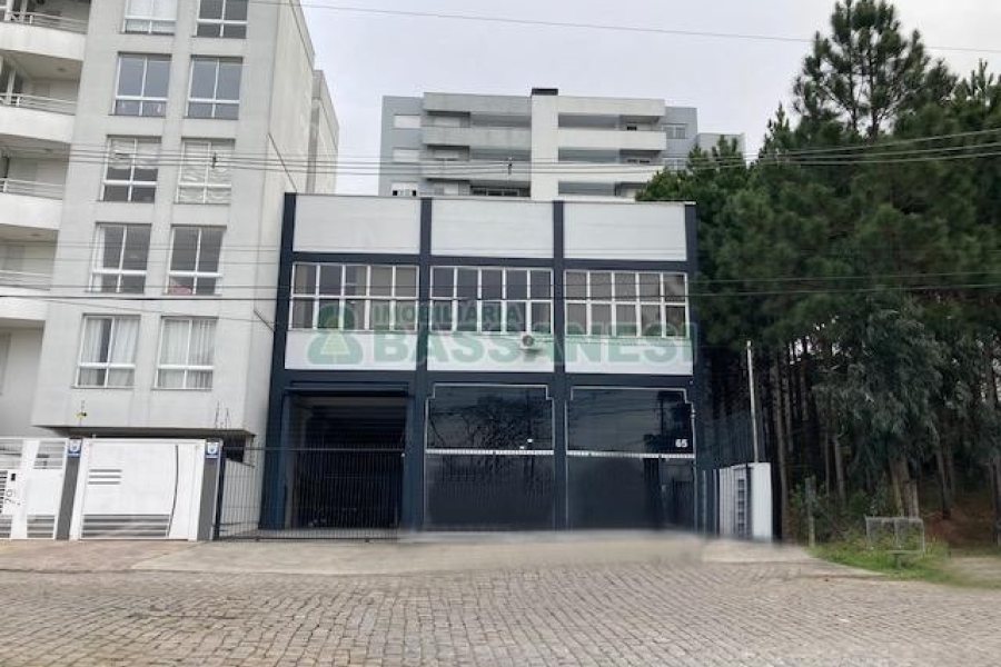 Pavilhão com 640m², no bairro Sanvitto em Caxias do Sul para Alugar