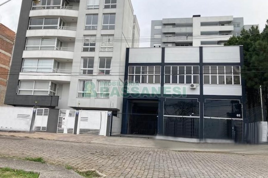 Pavilhão com 640m², no bairro Sanvitto em Caxias do Sul para Alugar