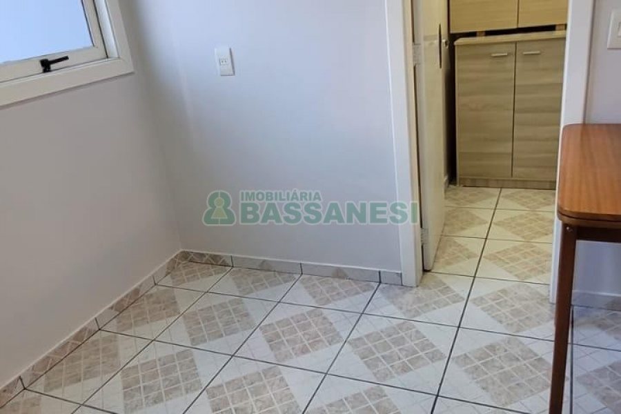 Apto Mobiliado com 120m², 2 dormitórios, 1 vaga, no bairro Panazzolo em Caxias do Sul para Alugar