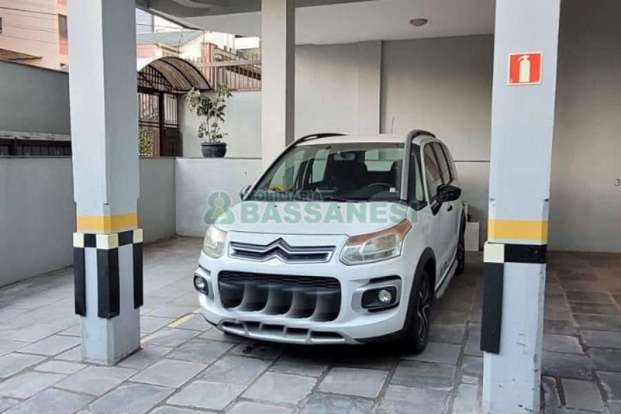 Apto Mobiliado com 120m², 2 dormitórios, 1 vaga, no bairro Panazzolo em Caxias do Sul para Alugar