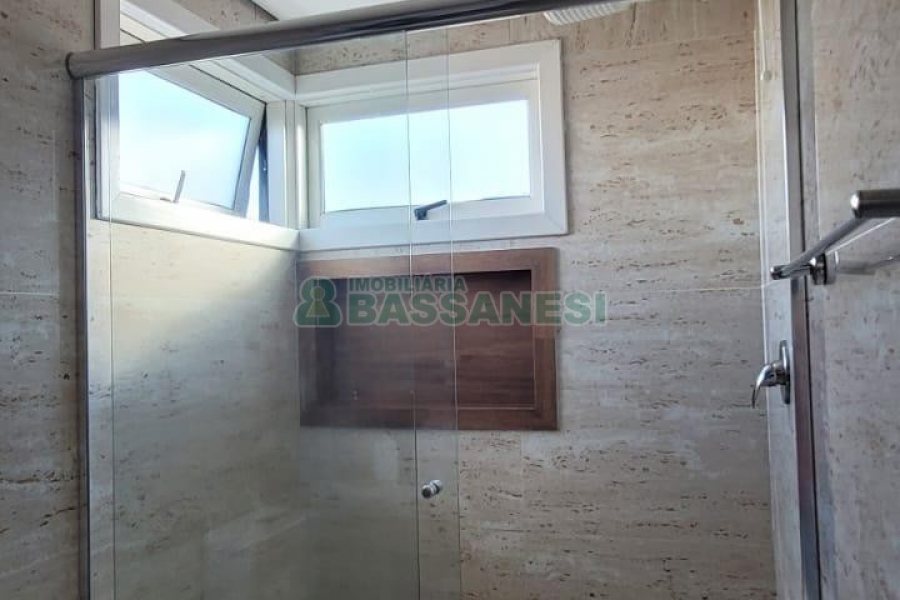 Apto Mobiliado com 120m², 2 dormitórios, 1 vaga, no bairro Panazzolo em Caxias do Sul para Alugar