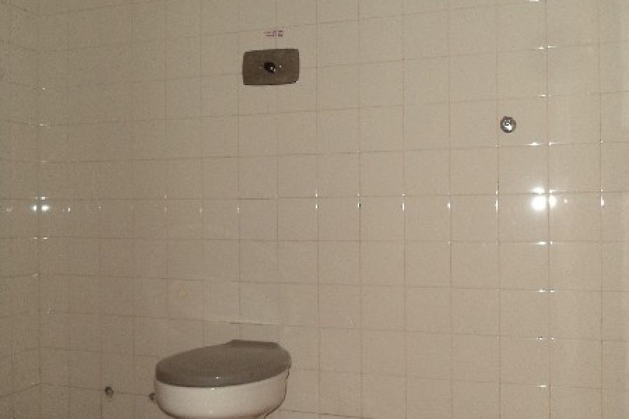 Sala com 24m², no bairro Centro em Caxias do Sul para Alugar