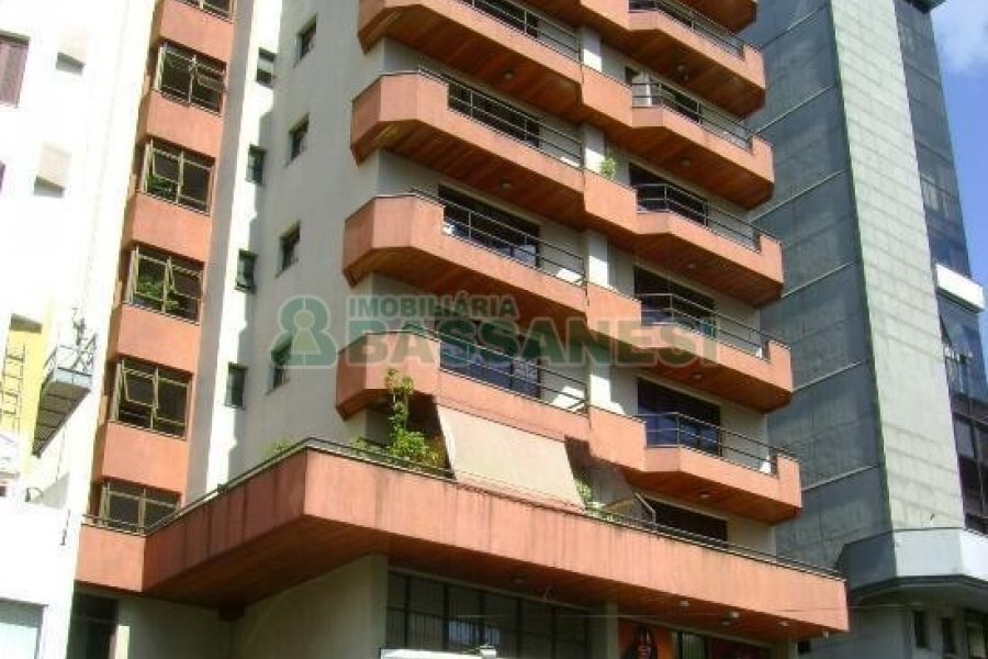 Apto Mobiliado com 52m², 1 dormitório, no bairro Centro em Caxias do Sul para Alugar