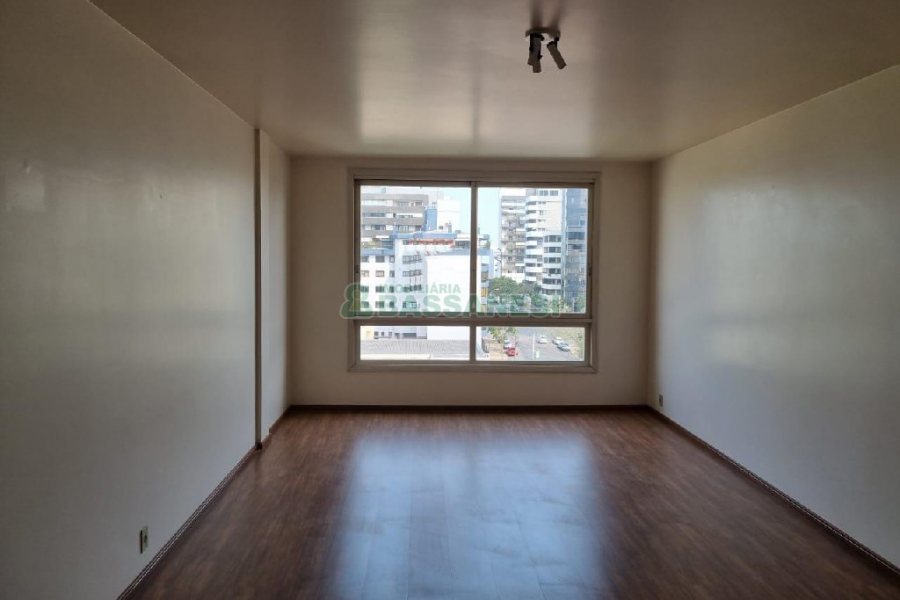Apartamento com 139m², 3 dormitórios, 1 vaga, no bairro Lourdes em Caxias do Sul para Alugar