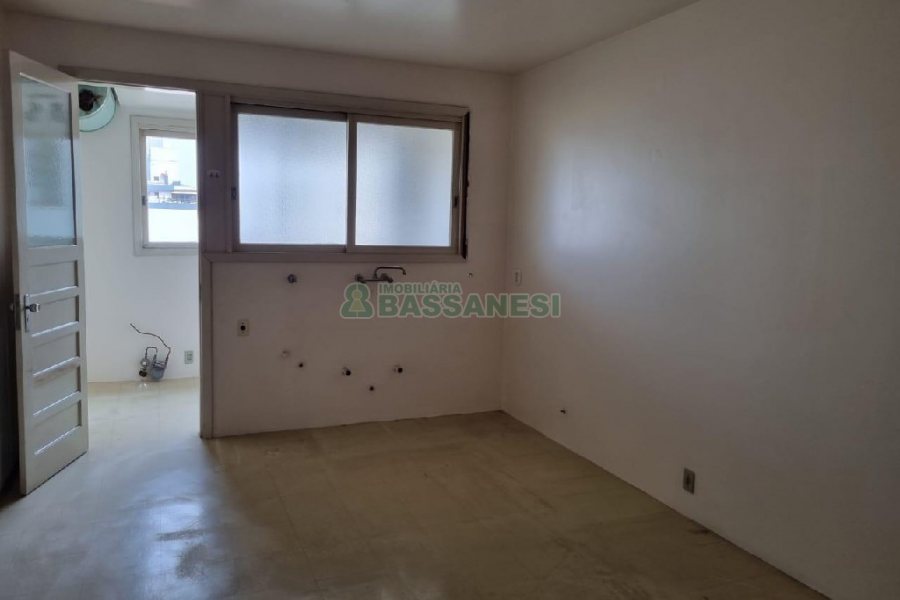 Apartamento com 139m², 3 dormitórios, 1 vaga, no bairro Lourdes em Caxias do Sul para Alugar
