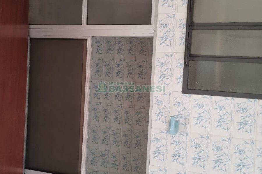 Apartamento com 139m², 3 dormitórios, 1 vaga, no bairro Lourdes em Caxias do Sul para Alugar