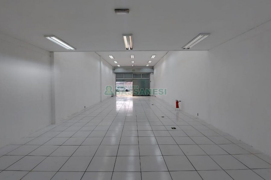 Loja com 160m², no bairro Lourdes em Caxias do Sul para Alugar