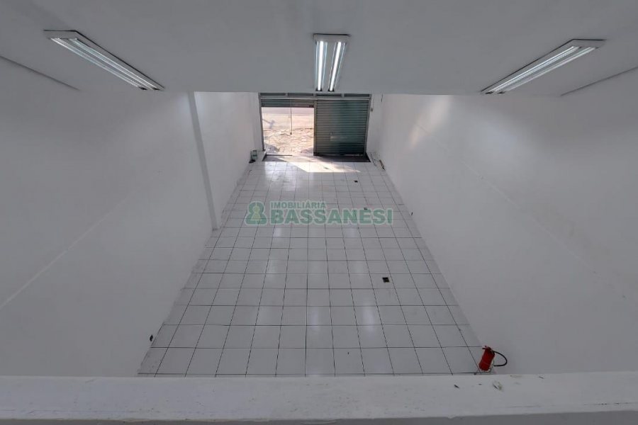 Loja com 160m², no bairro Lourdes em Caxias do Sul para Alugar