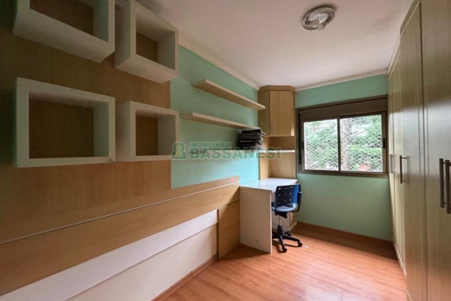 Apto Mobiliado com 105m², 3 dormitórios, 1 vaga, no bairro Petrópolis em Caxias do Sul para Alugar