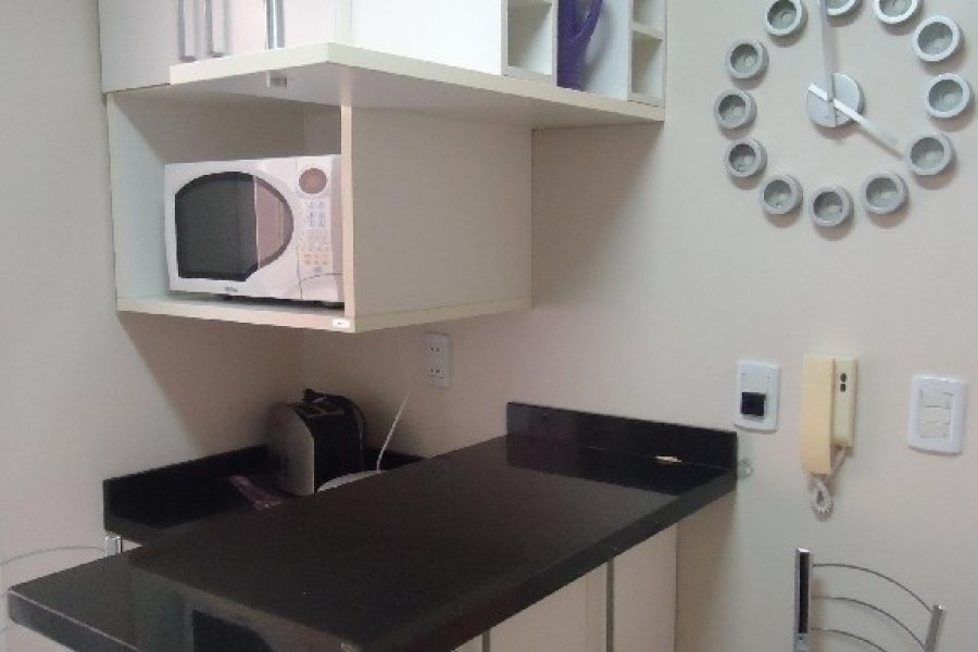 Apto Mobiliado com 60m², 2 dormitórios, 1 vaga, no bairro Nossa Senhora de Fátima em Caxias do Sul para Alugar