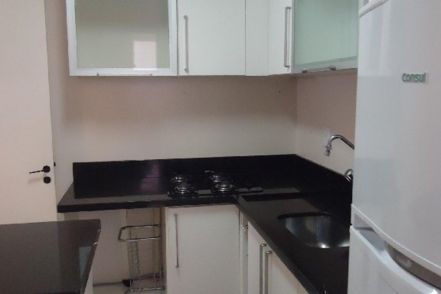 Apto Mobiliado com 60m², 2 dormitórios, 1 vaga, no bairro Nossa Senhora de Fátima em Caxias do Sul para Alugar