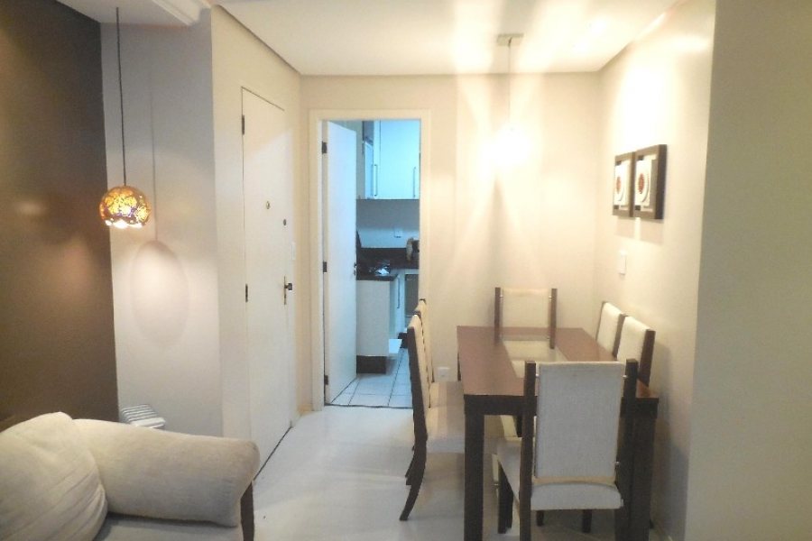 Apto Mobiliado com 60m², 2 dormitórios, 1 vaga, no bairro Nossa Senhora de Fátima em Caxias do Sul para Alugar