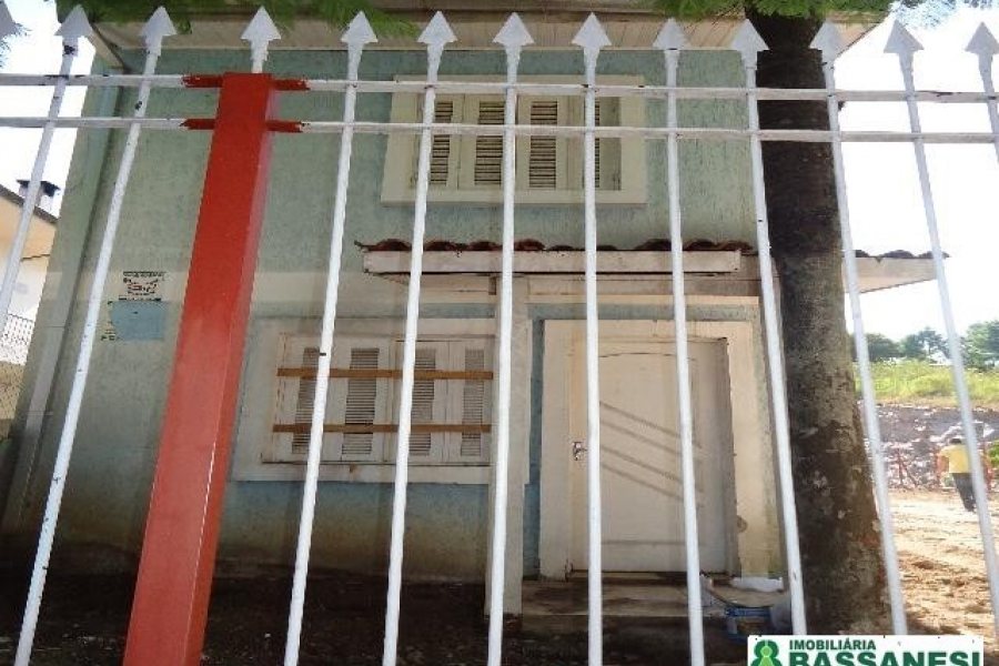 Terreno com 1750m², no bairro São Pelegrino em Caxias do Sul para Alugar