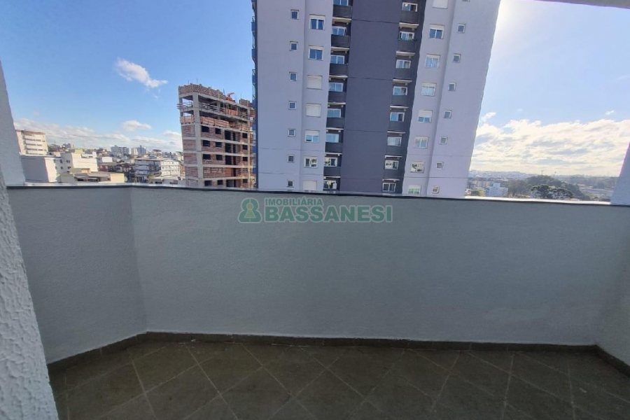 Apartamento com 40m², 1 dormitório, 1 vaga, no bairro Sagrada Família em Caxias do Sul para Alugar