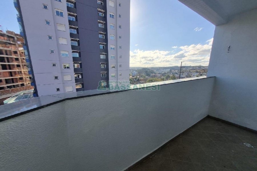 Apartamento com 40m², 1 dormitório, 1 vaga, no bairro Sagrada Família em Caxias do Sul para Alugar