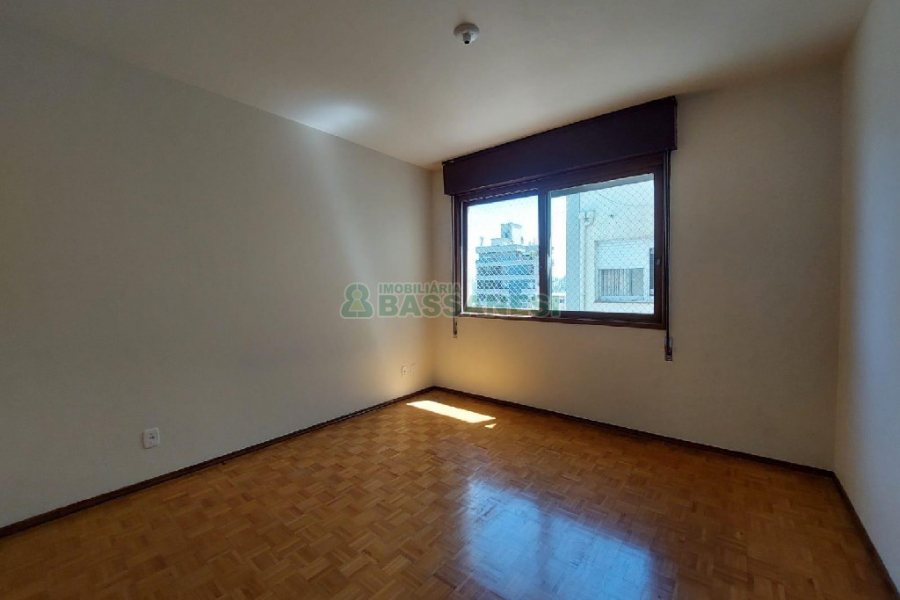 Apartamento com 105m², 3 dormitórios, 2 vagas, no bairro Centro em Caxias do Sul para Alugar