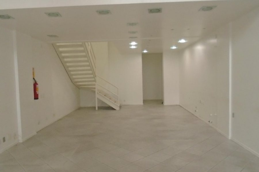 Loja com 71m², no bairro Centro em Caxias do Sul para Alugar