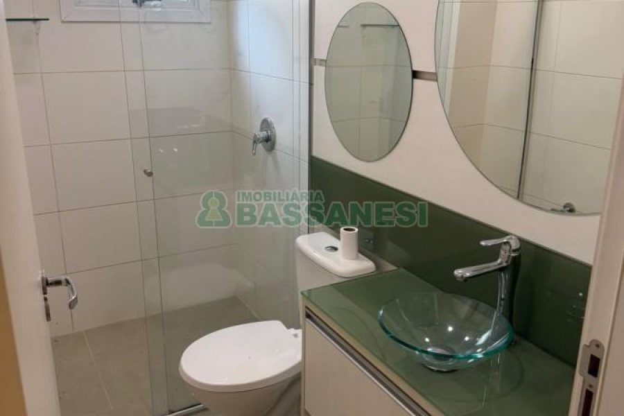 Apartamento com 82m², 3 dormitórios, 1 vaga, no bairro Colina Sorriso em Caxias do Sul para Comprar