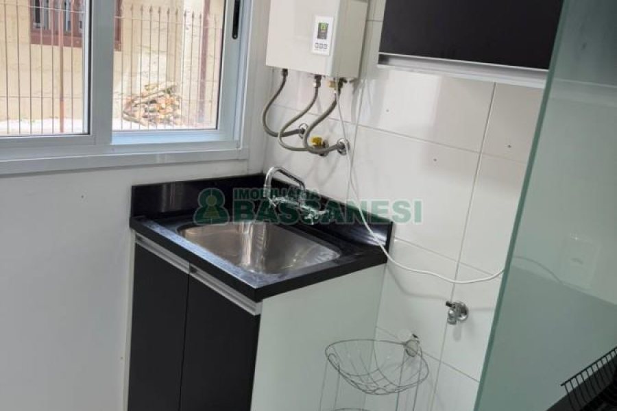 Apartamento com 82m², 3 dormitórios, 1 vaga, no bairro Colina Sorriso em Caxias do Sul para Comprar
