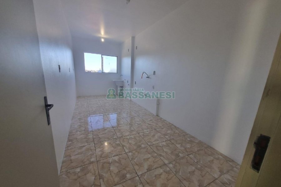 Apartamento com 95m², 3 dormitórios, 1 vaga, no bairro Lourdes em Caxias do Sul para Alugar