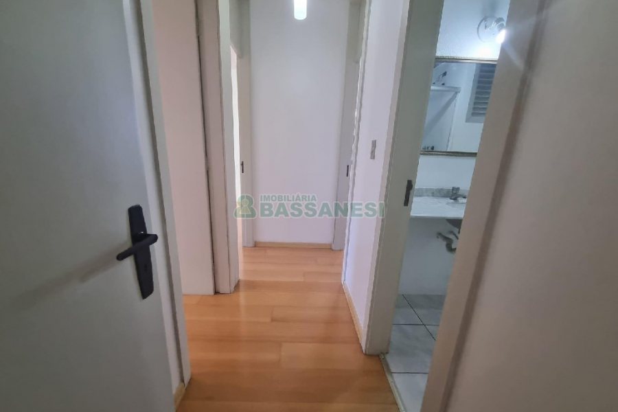 Apartamento com 95m², 3 dormitórios, 1 vaga, no bairro Lourdes em Caxias do Sul para Alugar