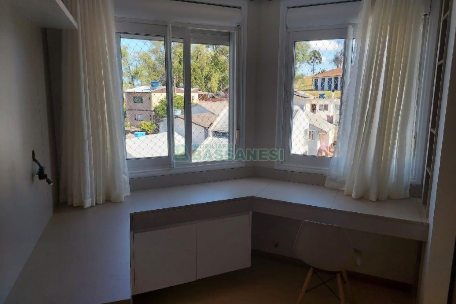 Apartamento com 88m², 2 dormitórios, 1 vaga, no bairro Rio Branco em Caxias do Sul para Alugar