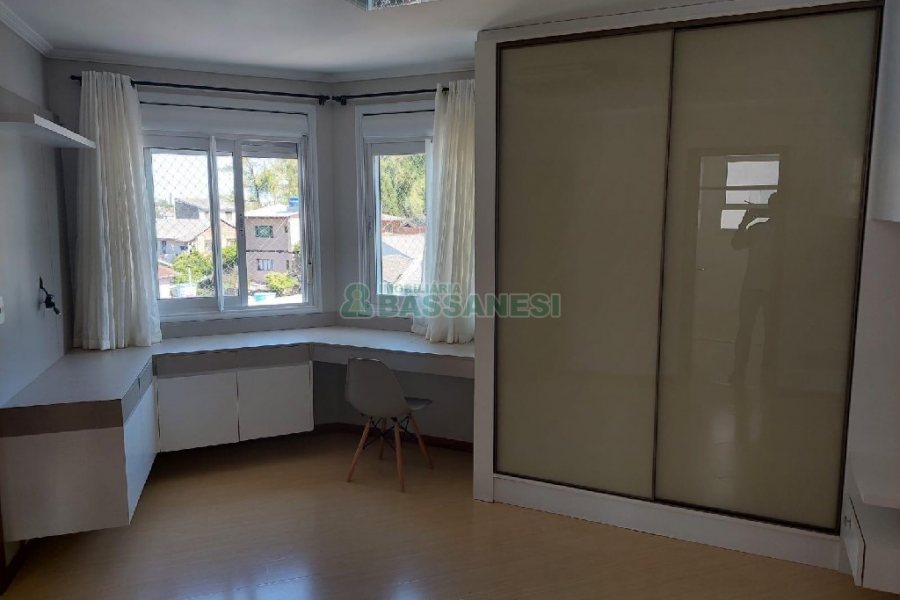 Apartamento com 88m², 2 dormitórios, 1 vaga, no bairro Rio Branco em Caxias do Sul para Alugar