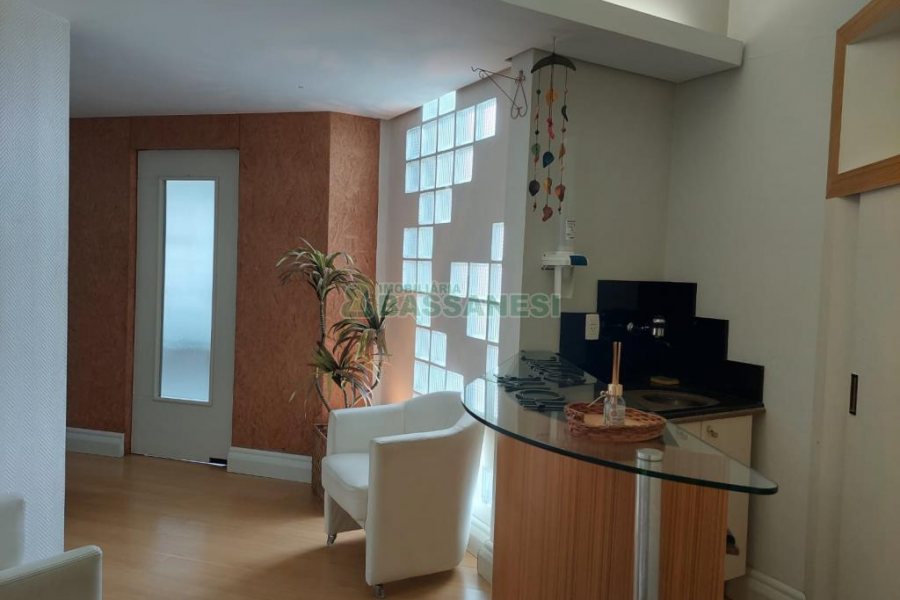 Sala Mobiliada com 67m², 1 vaga, no bairro Lourdes em Caxias do Sul para Alugar ou Comprar