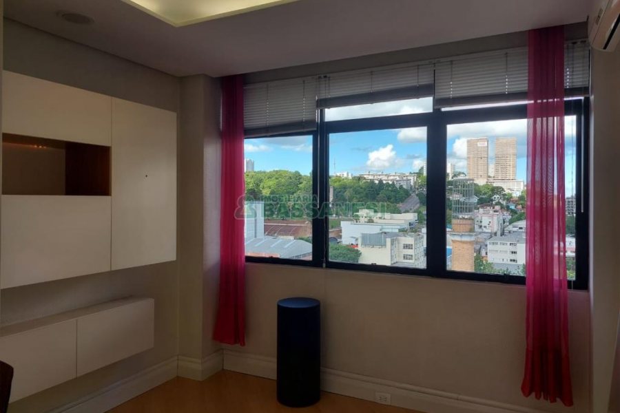 Sala Mobiliada com 67m², 1 vaga, no bairro Lourdes em Caxias do Sul para Alugar ou Comprar