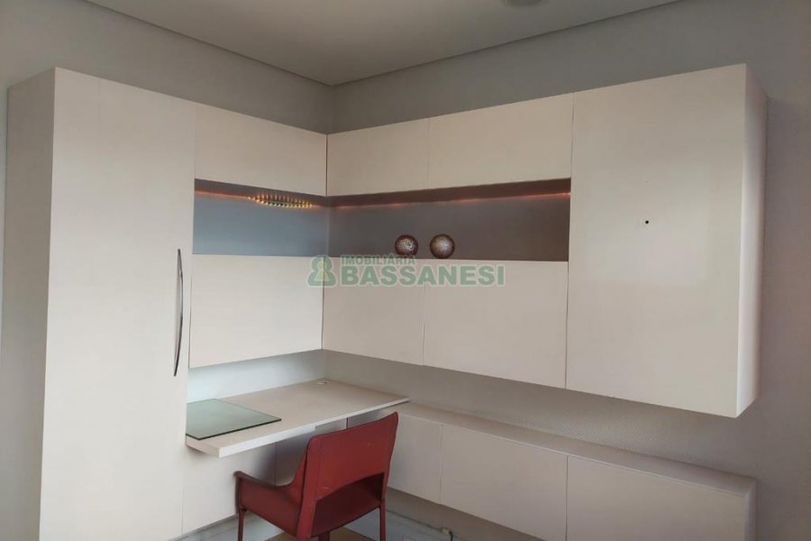 Sala Mobiliada com 67m², 1 vaga, no bairro Lourdes em Caxias do Sul para Alugar ou Comprar