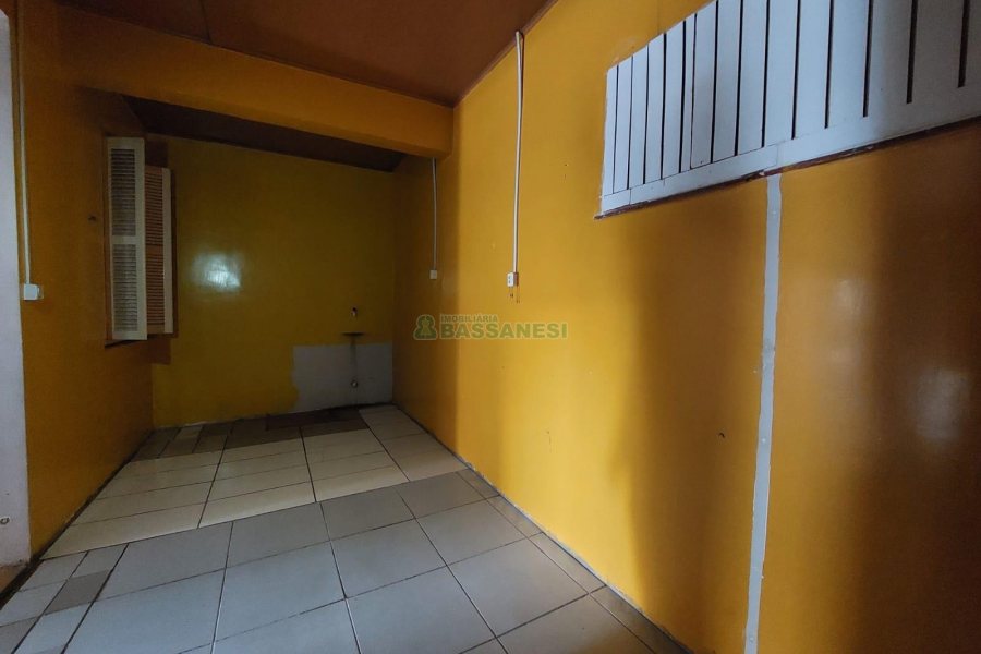 Sala com 66m², no bairro Centro em Caxias do Sul para Alugar
