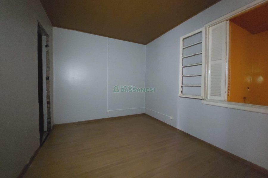 Sala com 66m², no bairro Centro em Caxias do Sul para Alugar
