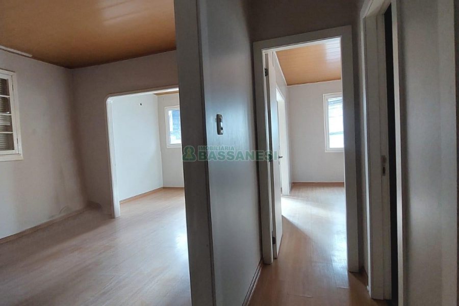 Sala com 66m², no bairro Centro em Caxias do Sul para Alugar