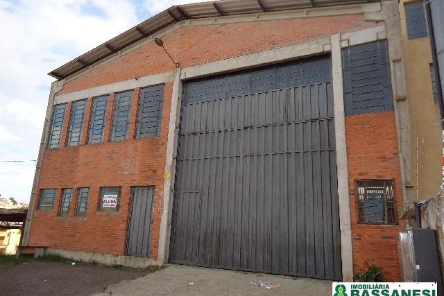 Pavilhão com 390m², no bairro Esplanada em Caxias do Sul para Alugar